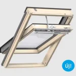 Végkiárusítás Velux, Napelemes tetőablak GLL MK08 106430, készre lakkozott fa, 78x140 cm