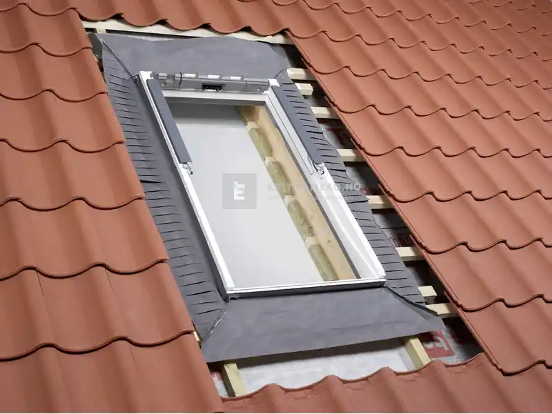 Rendeld meg most VELUX BFX 54x78 cm-es alátétfólia