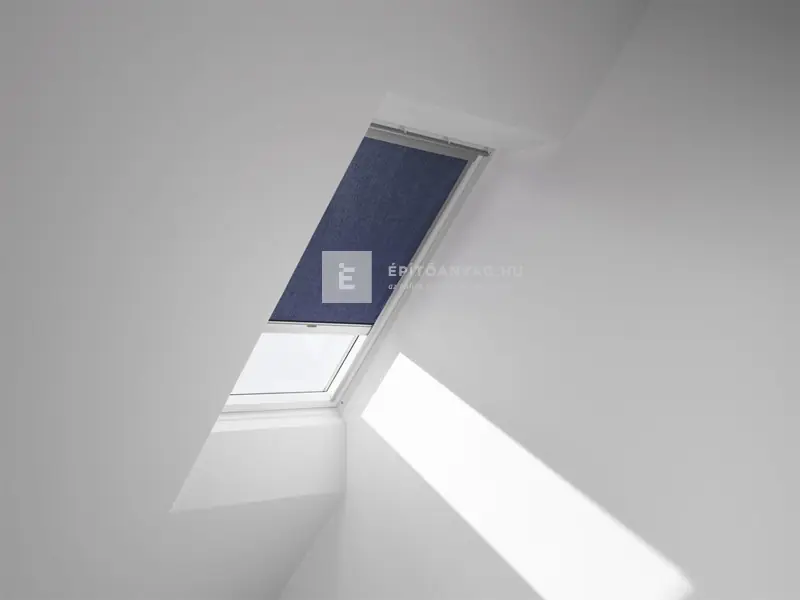 Kedvezményes ár VELUX RHL 55 cm-es sötétkék fényszűrő kampós roletta