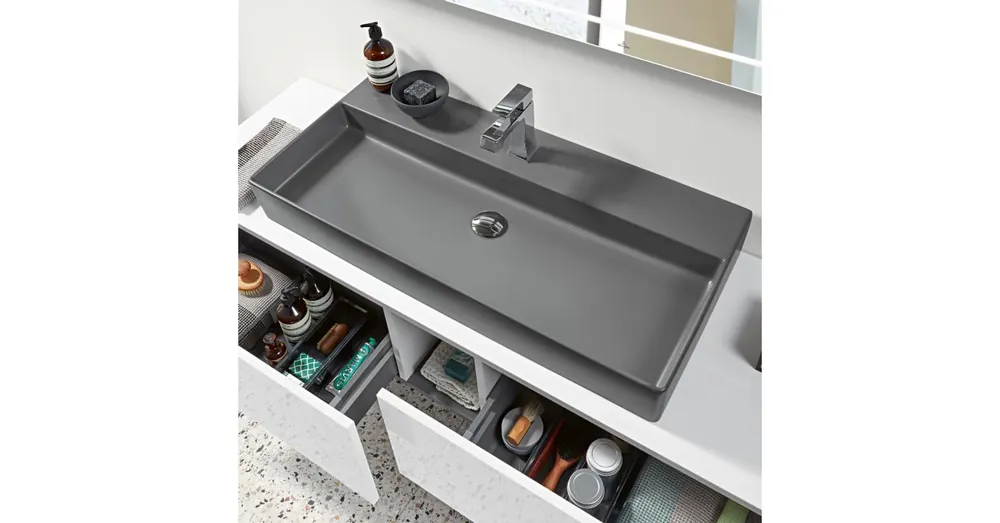 Villeroy & Boch Memento 2.0 120 x 47 cm-es mosdó 1 csaplyukkal Graphite CeramicPlus felülettel túlfolyó nélkül - 4A22CHI4 Expressz szállítás