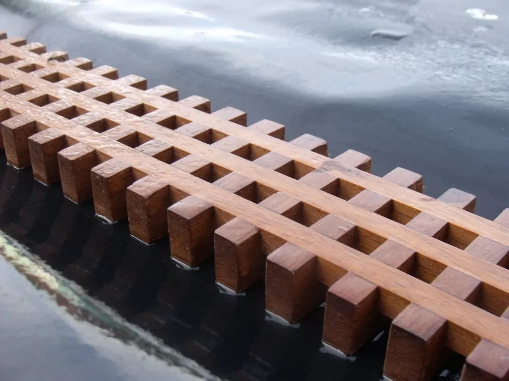 Molo Wood Cross zuhanyfolyóka rács (580 mm, #Wood Cross 580)Molo Biztonságos fizetés