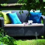 Curver Corfu love seat kerti kanapé, Bútor színe: Cappuccino színben, homok párnávalCurver Szuper ajánlat